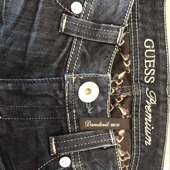 Guess premium daredevil bootcut. Deep indigo wash. Very dressy. - Picture 10 of 16